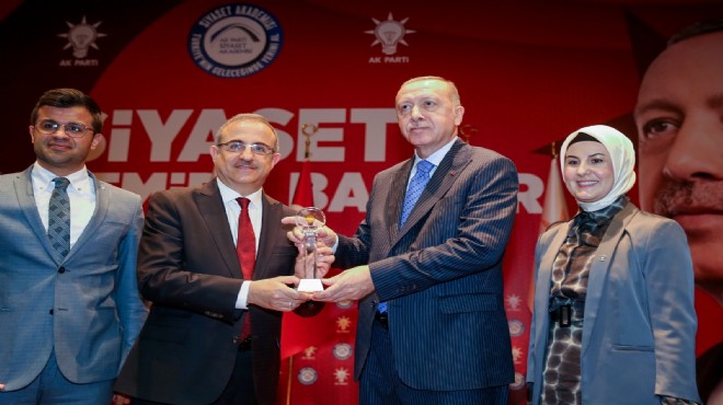 Ödülü Erdoğan verdi: Türkiye rekorunu İzmir kırdı!