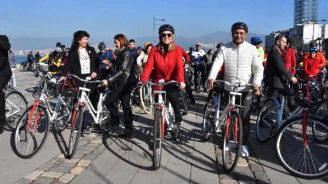 Öğretmenler İzmir de 24 Kasım a pedal çevirdi