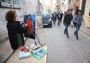 İzmirli sanatçılardan Bornova Sokağı önerisi!