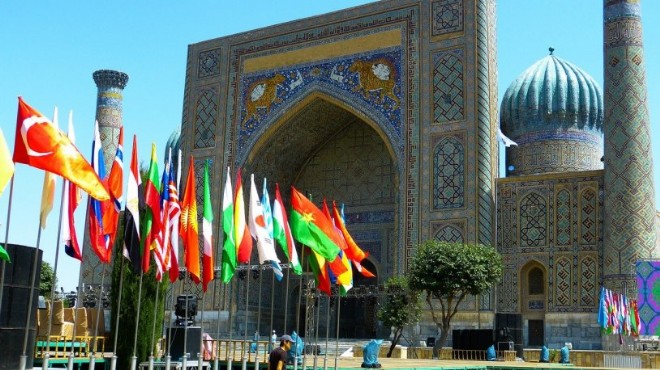 Özbekistan, resmi dilini Türkçe olarak değiştirdi