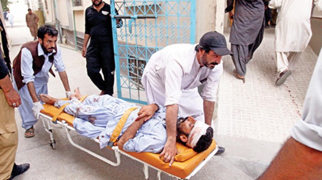 Pakistan’da çifte saldırı:      132 ölü