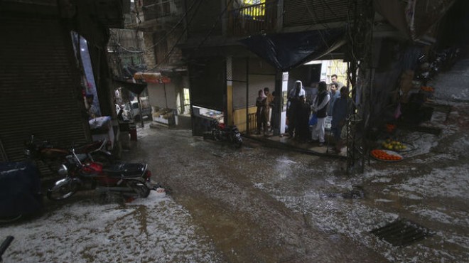 Pakistan da şiddetli yağışlar: 8 ölü!