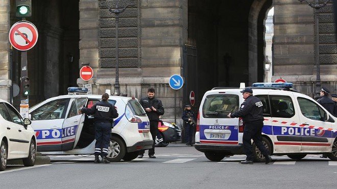 Paris’te terör alarmı