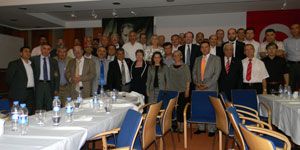 AK Partililer il genel meclisi dayanışma yemeğinde buluştu