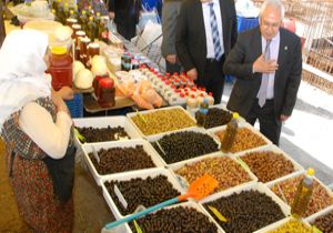 Selvitopu’ndan Karabağlar pazar yerlerine modernizasyon sözü 