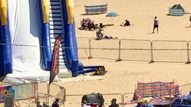 Plajda dehşet! Oyuncak bebek patladı, çocuk öldü