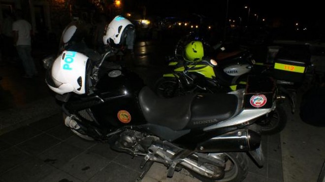 Polis motosikletini yakmaya çalıştı!