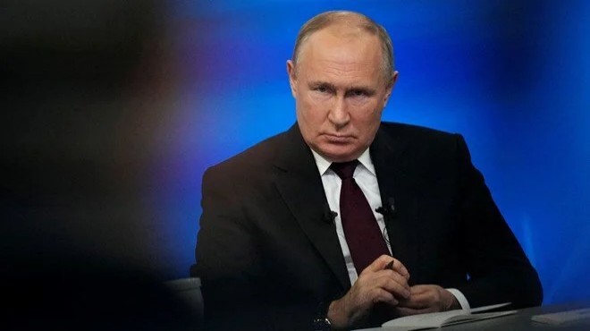 Putin den sınıra askeri yığınak kararı