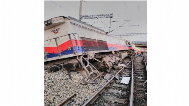 Raylarda korkutan kaza: İZBAN a tren çarptı!