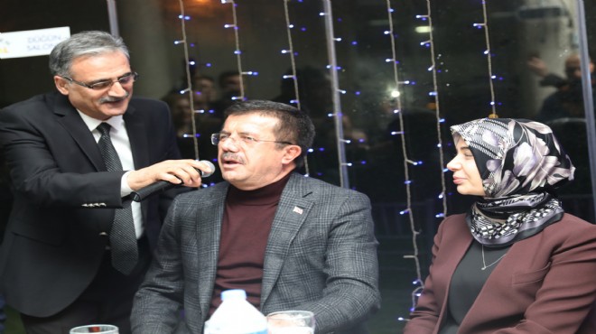 Renkli seçim mesaisi: Zeybekci mikrofonu aldı, türküyü patlattı