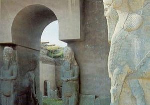IŞİD şimdi de antik kent Nimrud’u yıkıyor! 