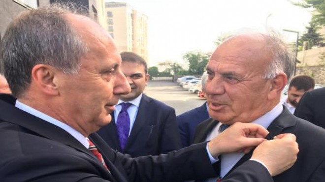 Rozeti bizzat taktı: CHP İzmir in eski başkanı İnce yle gitti, İnce yle döndü!