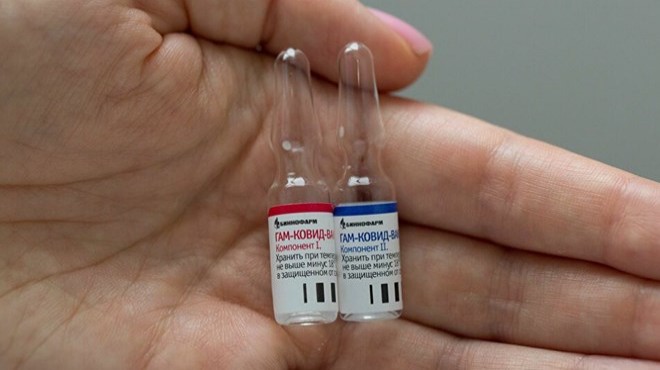 Rus aşısının Türkiye de üretimi için imzalar atıldı