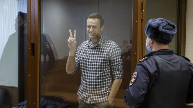 Rus muhalif lider Navalni hastaneye kaldırıldı