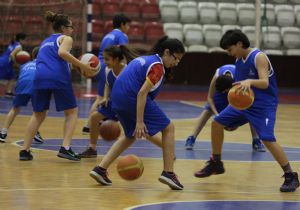 İzmir’in çocukları için spor zamanı: 21 branşta kurs 
