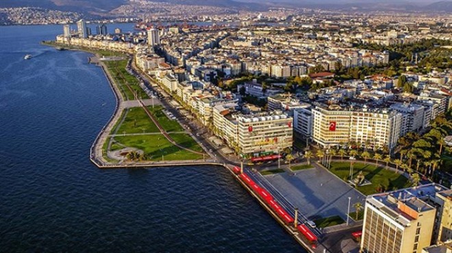 Sağlık emekçilerine jest: İzmir e pandemi anıtı