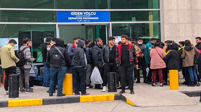 Sarp Sınır Kapısı yolcu geçişlerine kapatıldı
