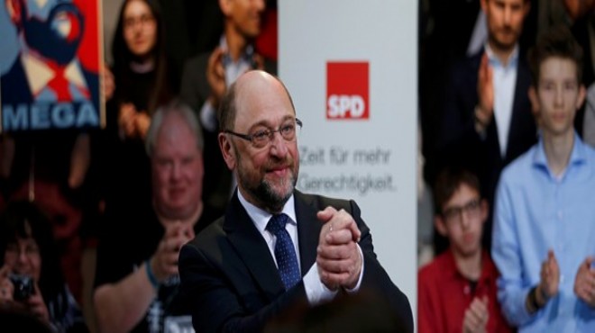 Schulz resmen başbakan adayı