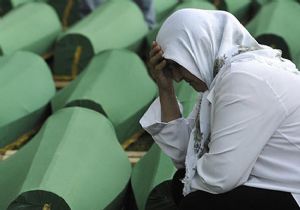 Katliamın 20’nci yıldönümünde Srebrenitsa…