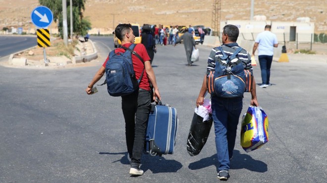 Sınırda bayram ertesi: Suriyeliler dönüyor