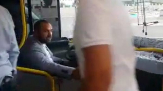 Şoförü gecikince yolcu otobüsünü Belediye Başkanı kullandı