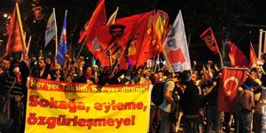 İzmir de  direnişe  devam: Basmane de küçük gerginlik