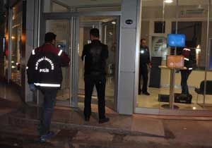 İzmir deki bankada levyeli soygun girişimi 