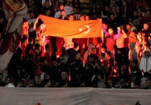 Türk bayrağı yakıp Fenerbahçe’ye küfür ettiler! 