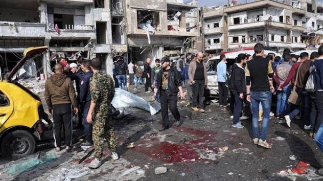 Suriye de kanlı pazar: 140 ölü
