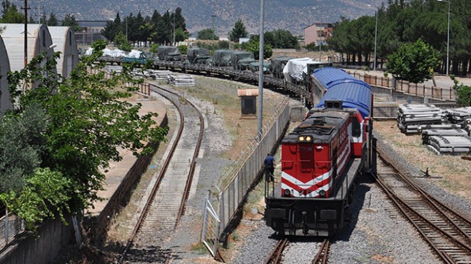 Suriye sınırına trenle askeri sevkiyat
