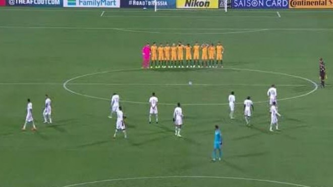 Suudi futbolcular saygı duruşuna katılmadı!