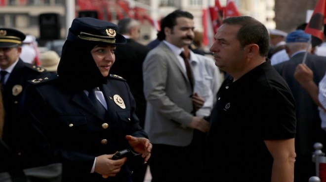 Taksim deki törende bir ilk: Başörtülü polis!