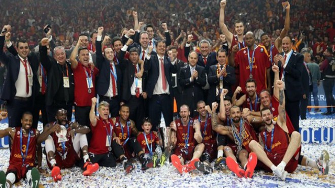 Tarihi gece: Galatasaray Avrupa şampiyonu!