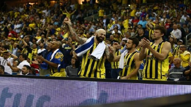 Tarihi zafer: Fenerbahçe finalde!