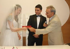 Karşıyaka’da başkanları buluşturan nikah 