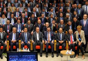 365 erkek arasında tek başına: İzmir için adalet istedi 