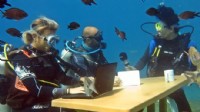 Fethiye'de dalgıçlardan su altında toplantı