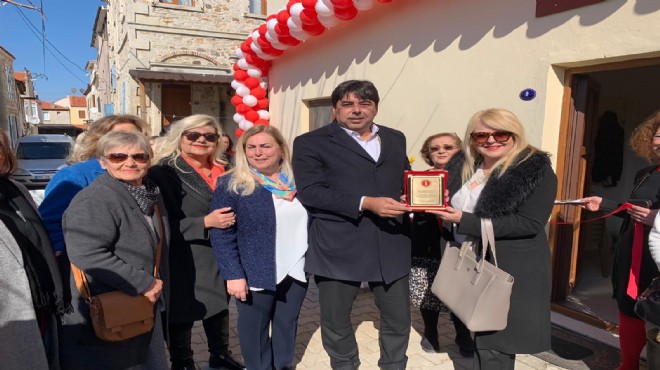 Türk Kadınlar Birliği Foça Şubesi açıldı