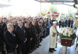 İzmir’de denizcilerin acı günü: Duayene veda 