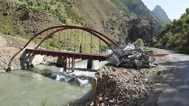 Van da, PKK nın kullandığı iddia edilen köprü söküldü