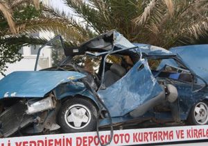 İzmir de aşırı hız faciası: 2 ölü, 4 yaralı 