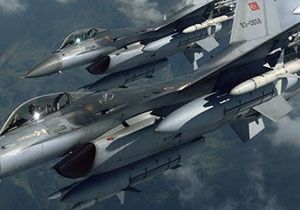 Rus uçağını Türk F-16 ları durdurdu