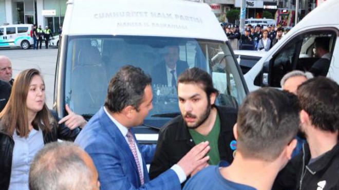 YSK protestosunda CHP liler arasında gerginlik