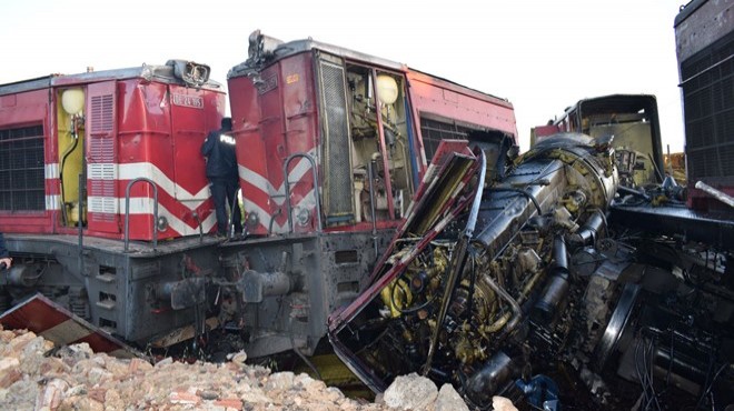 Yük trenleri çarpıştı: 1 ölü, 3 yaralı!