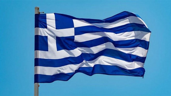 Yunan parlamentosu tartışmalı anlaşmayı onayladı