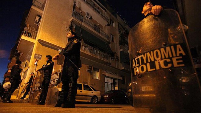 Yunanistan da DHKP-C yanlıları polisle çatıştı
