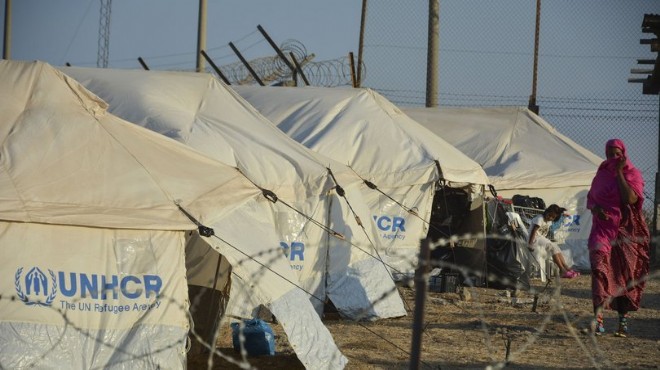 Yunanistan daki mülteci kampında korona kaynaklı ilk ölüm!