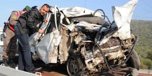 Manisa da feci kaza: 3 ölü 4 yaralı