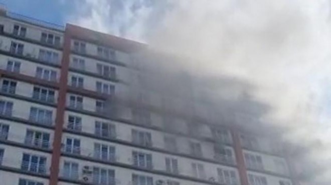 20 katlı rezidansta yangın paniği