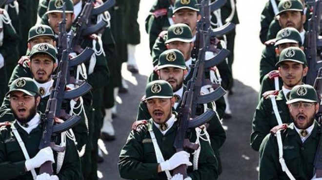 İran şokta! Askeri birlikte ateş açıldı, ölü ve yaralılar var